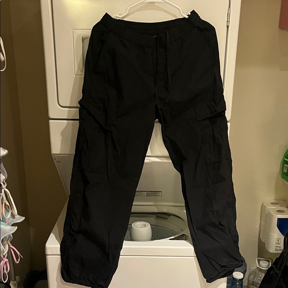 Uniqlo Women's Black Cargo Pants